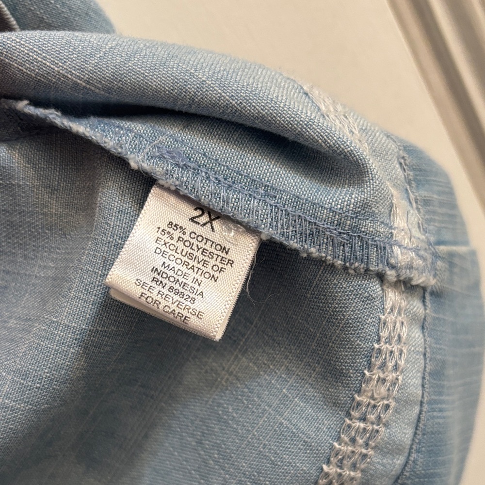 Martha Stewart Denim Top - Picture 6 of 8